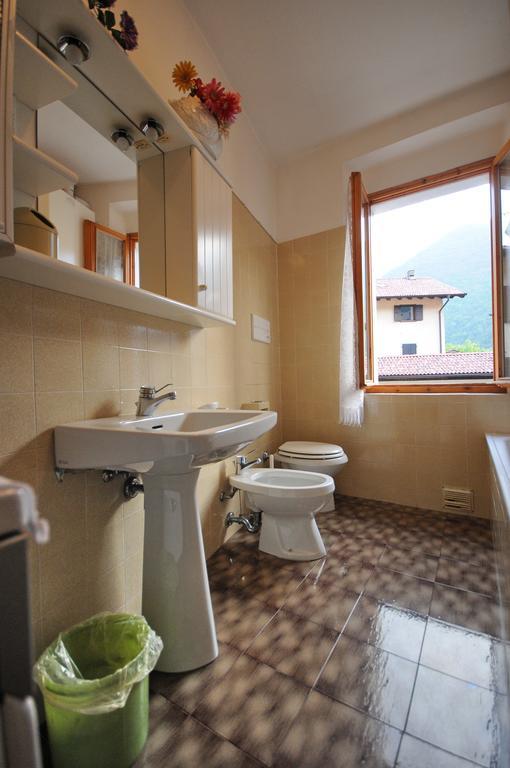 Casa Anna Villa Pieve Di Ledro Room photo